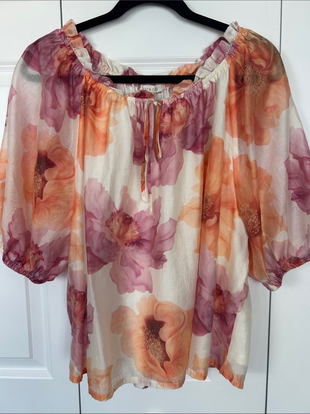 Lucky & Coco Lightweight Floral Peasant Top - Cream with Peach & Rose Size XL